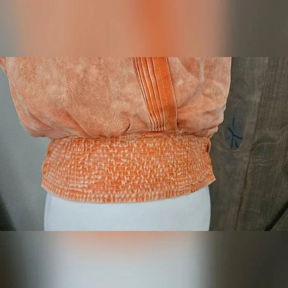 FATE Smocked Crop Utility Blouse In Pastel Orange. Size Small - Picture 6 of 12